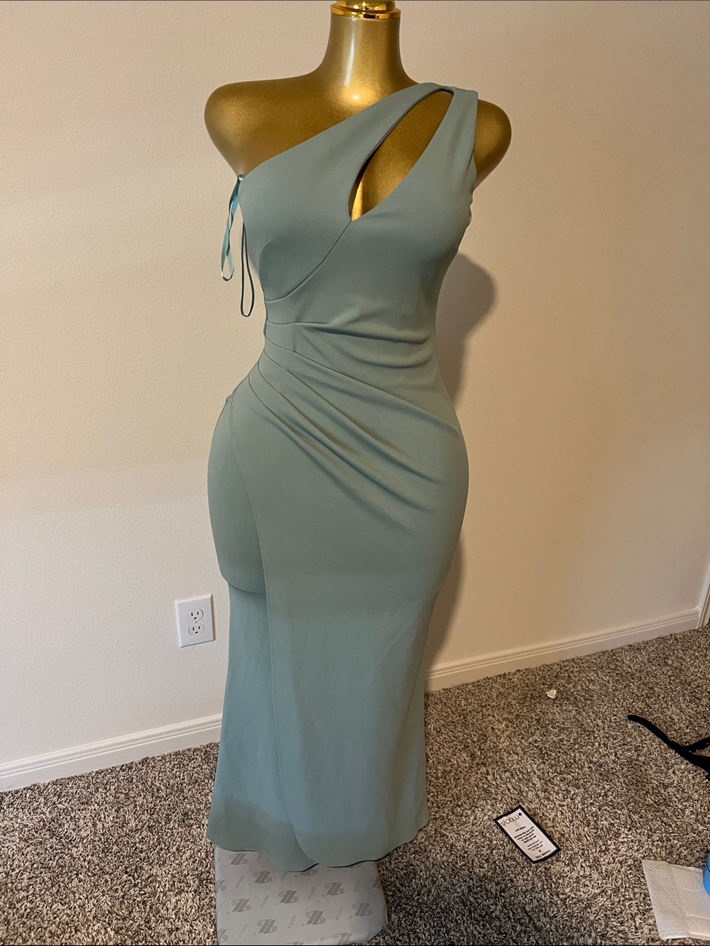 Betsy & Adam One-Shoulder Cutout Dress in Sage
